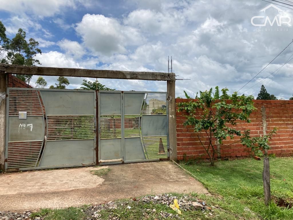 Chácara à venda com 2 quartos, 208m² - Foto 1