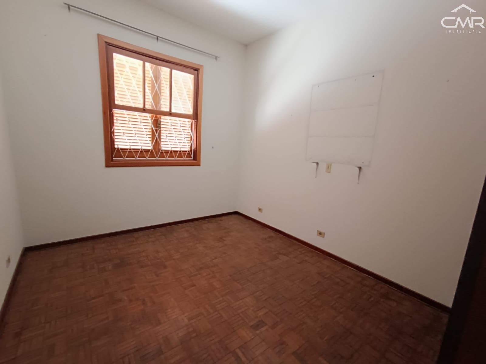 Casa à venda com 3 quartos, 232m² - Foto 8