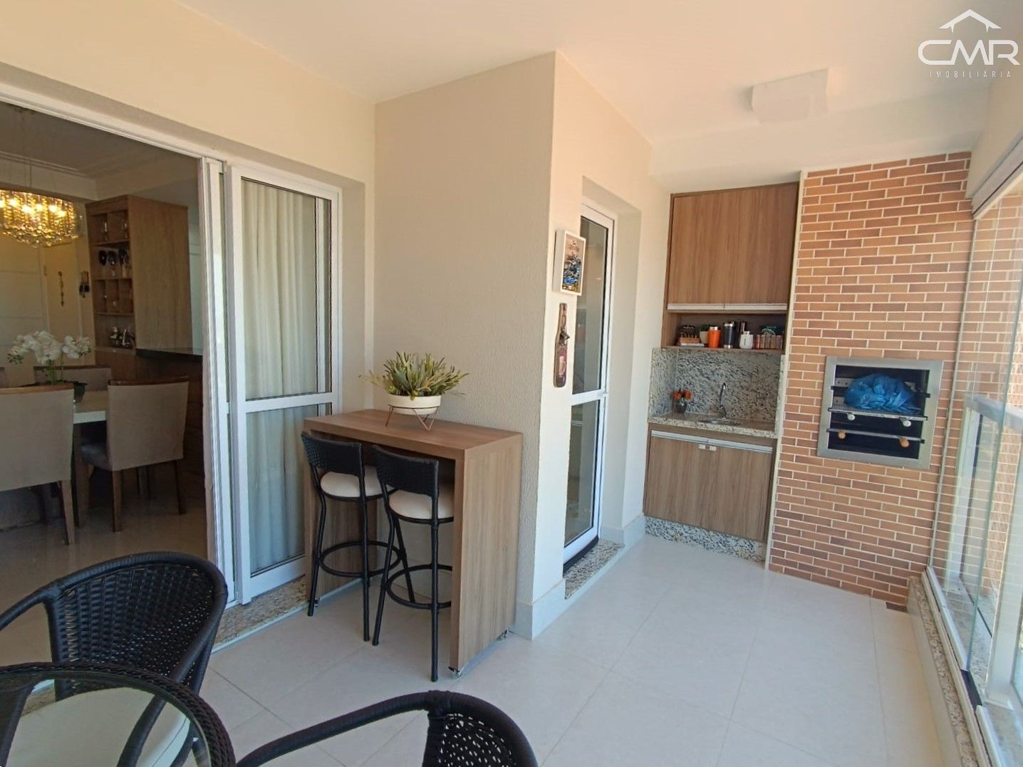 Apartamento à venda com 3 quartos, 97m² - Foto 17