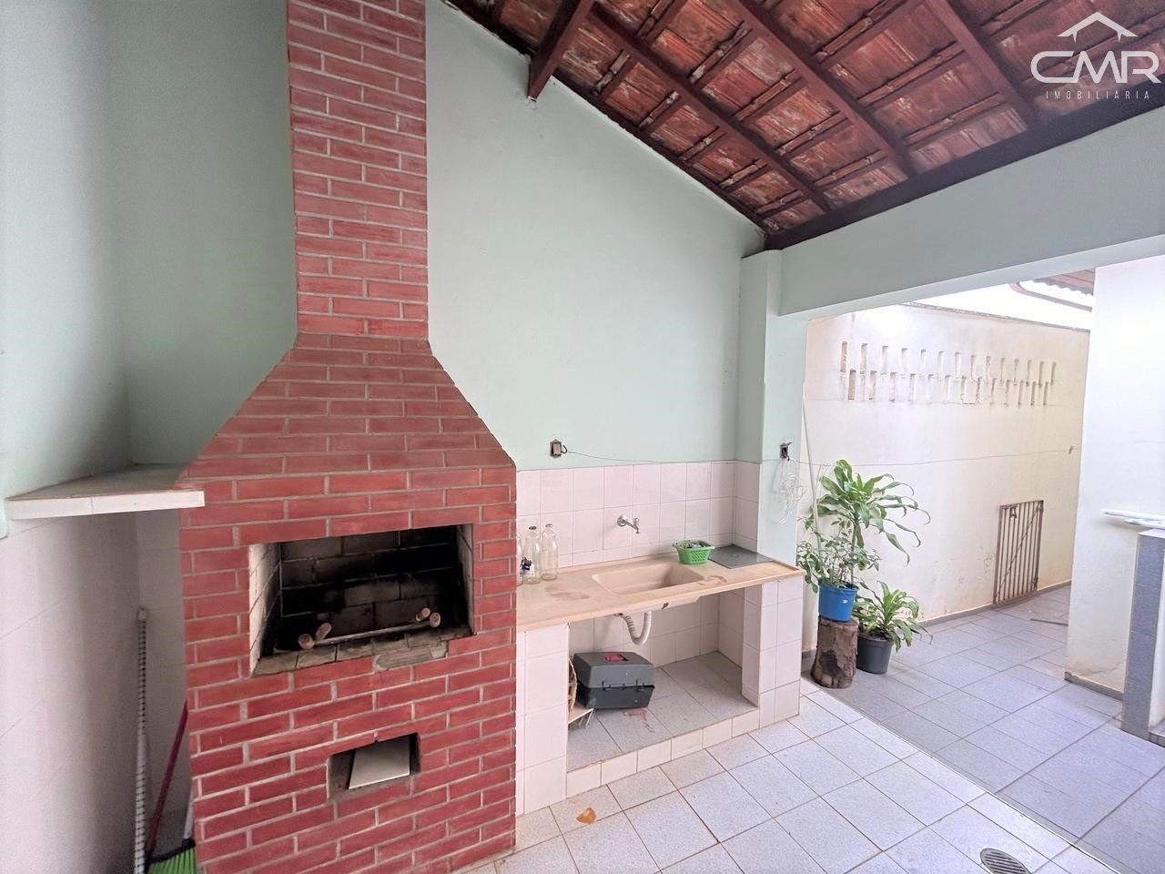 Casa à venda com 3 quartos, 150m² - Foto 25