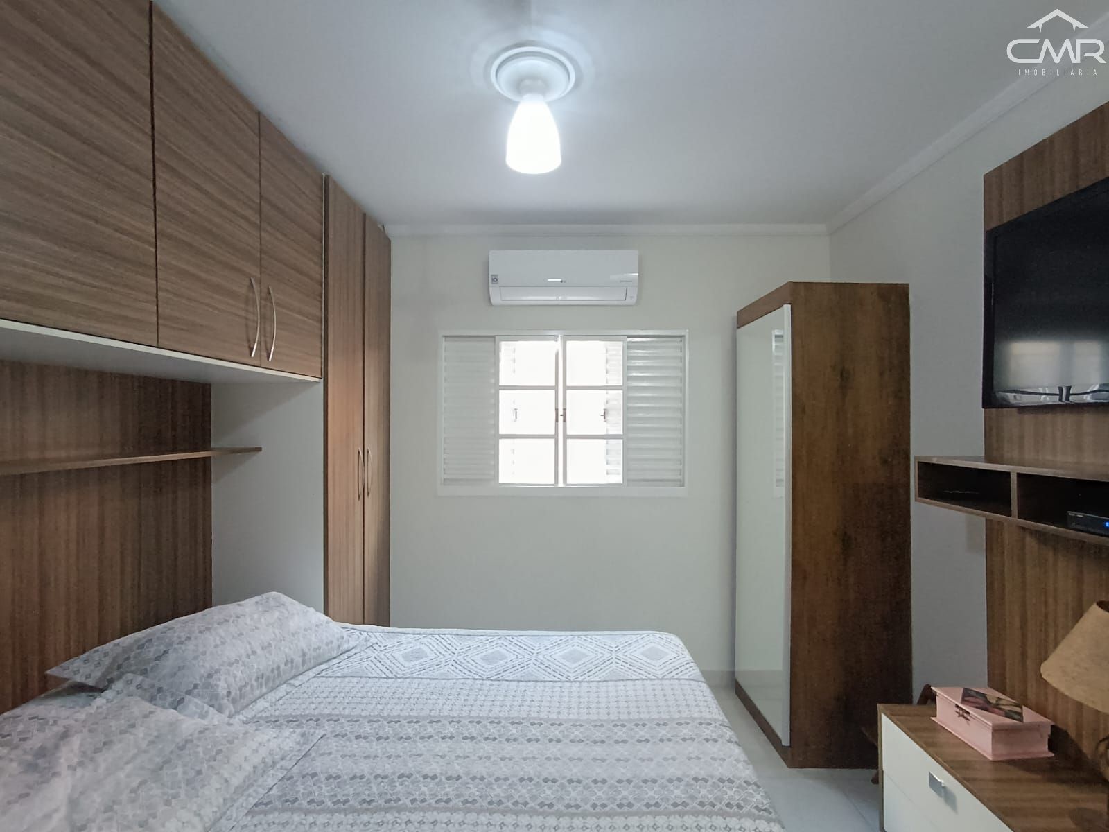 Casa à venda com 3 quartos, 120m² - Foto 18