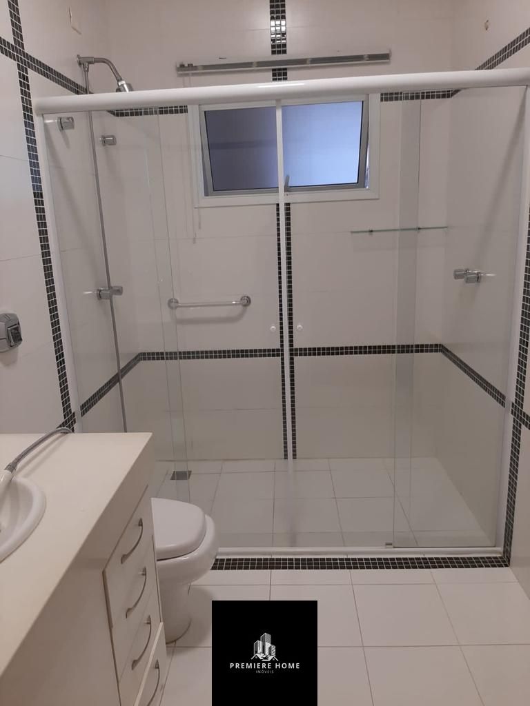 Casa de Condomínio para alugar com 3 quartos, 240m² - Foto 14