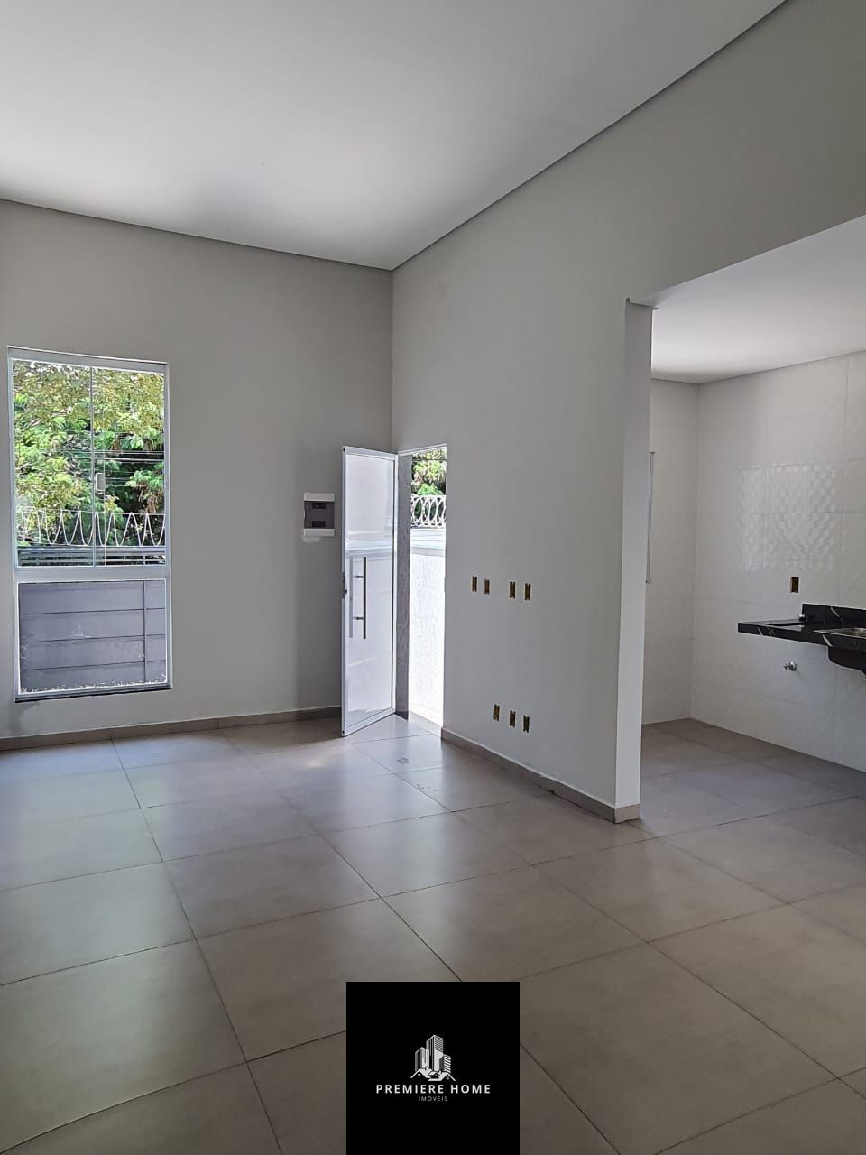 Casa à venda com 2 quartos, 70m² - Foto 11