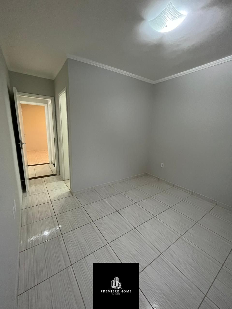 Apartamento à venda com 2 quartos, 64m² - Foto 8