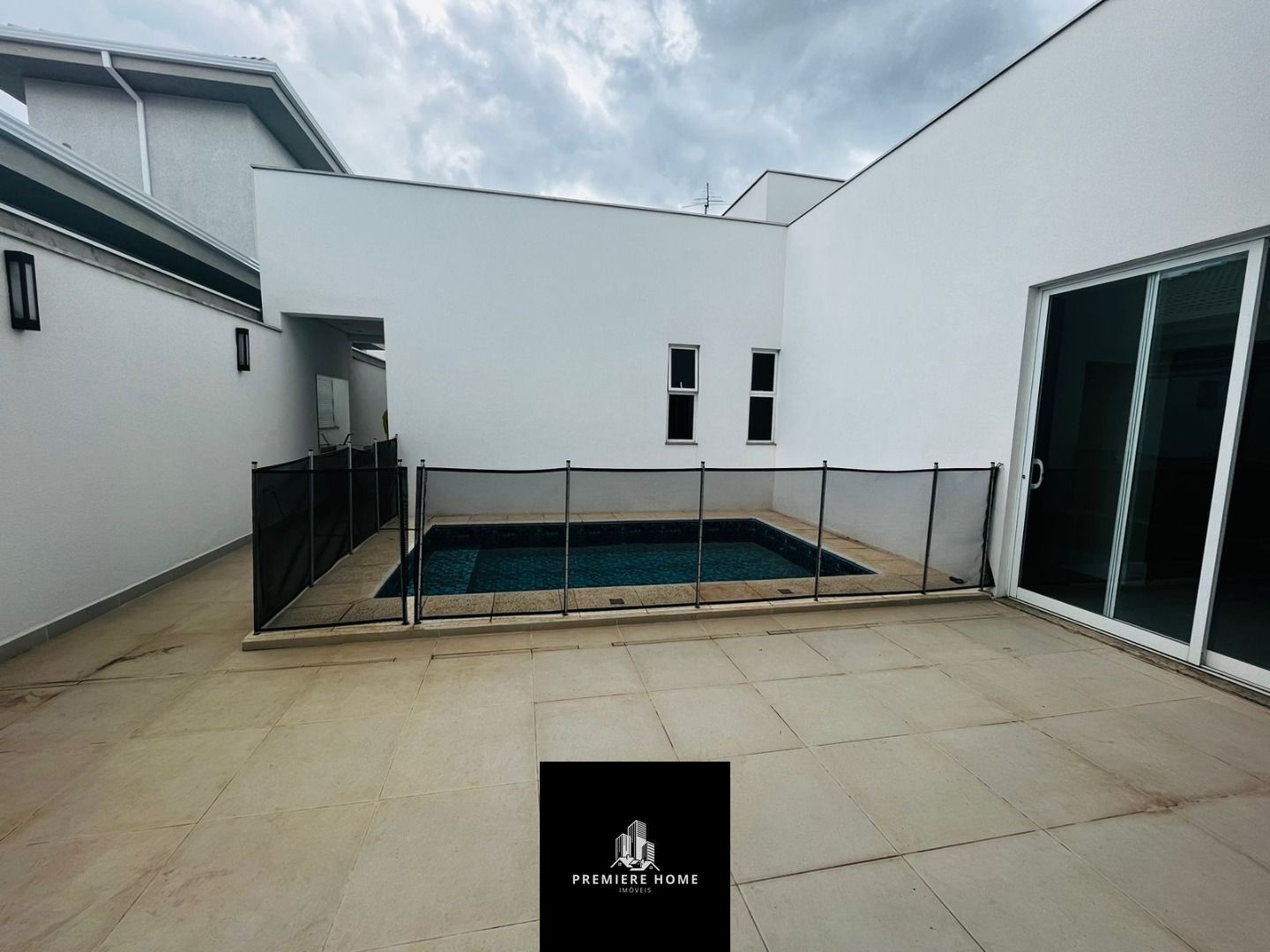 Casa de Condomínio para alugar com 4 quartos, 320m² - Foto 40