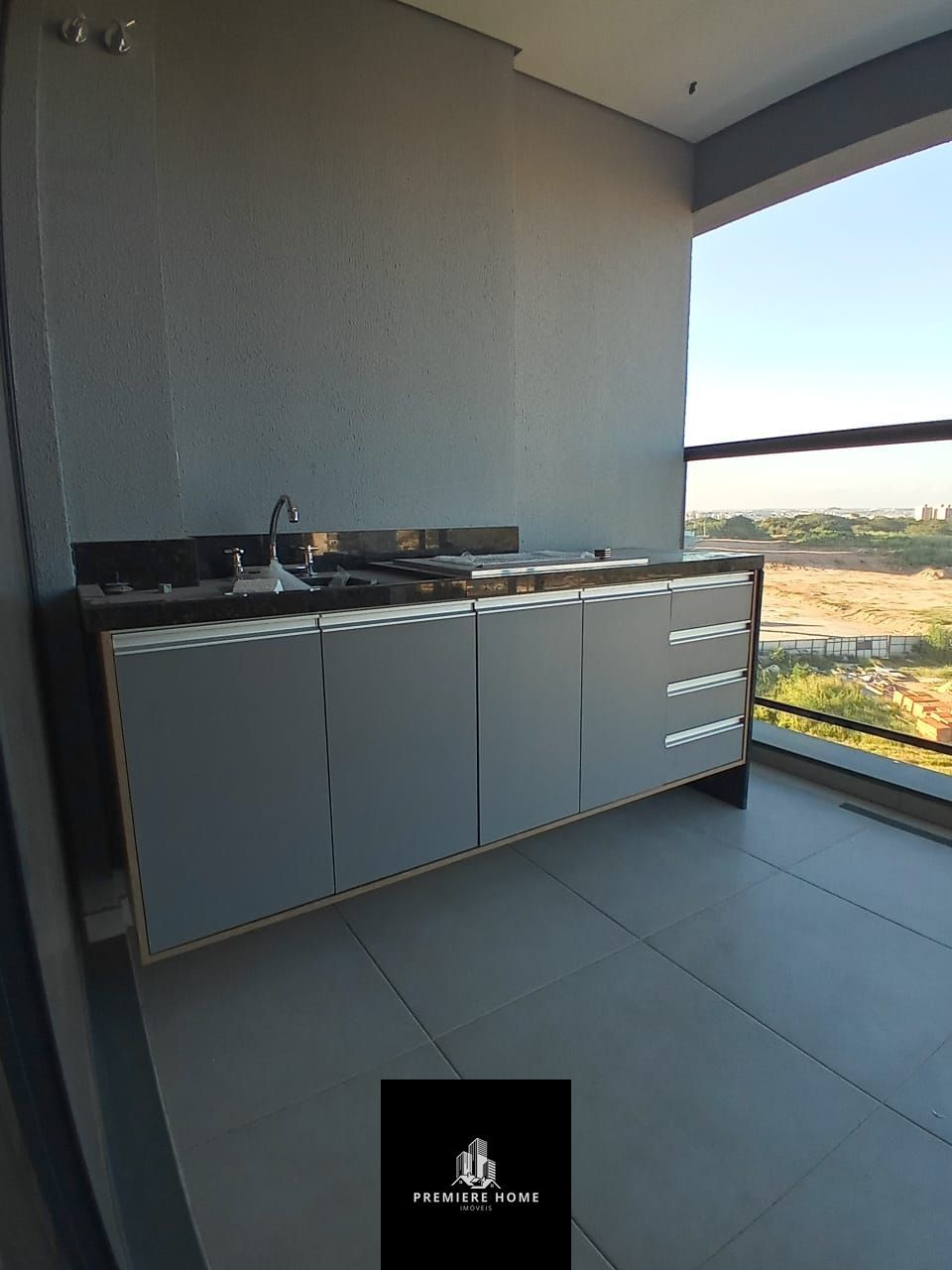 Apartamento à venda com 2 quartos, 72m² - Foto 1