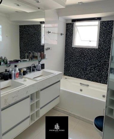 Apartamento para alugar com 3 quartos, 196m² - Foto 12