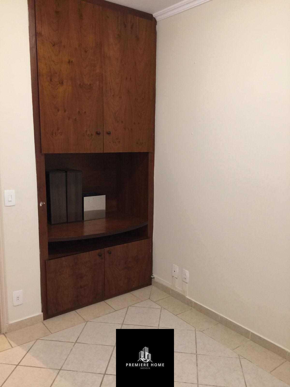 Apartamento à venda com 3 quartos, 93m² - Foto 11