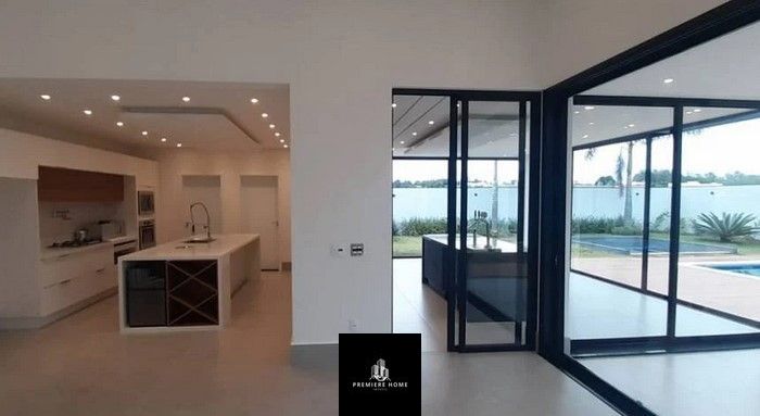 Casa de Condomínio à venda com 4 quartos, 486m² - Foto 3