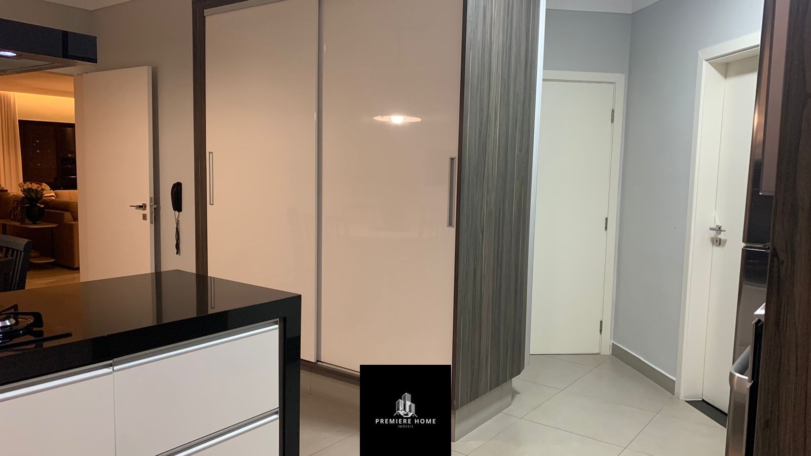 Apartamento à venda com 4 quartos, 316m² - Foto 11