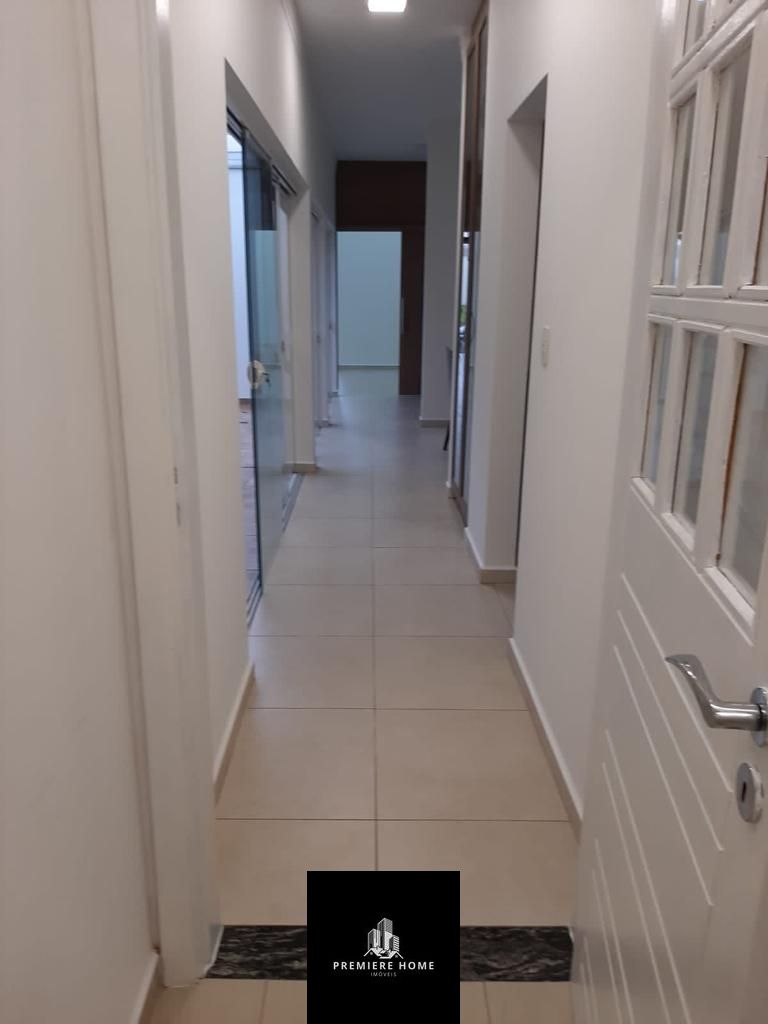 Casa de Condomínio para alugar com 3 quartos, 240m² - Foto 18