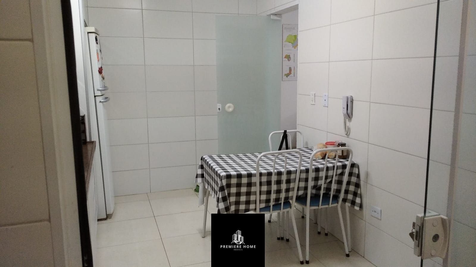 Apartamento à venda com 3 quartos, 93m² - Foto 4