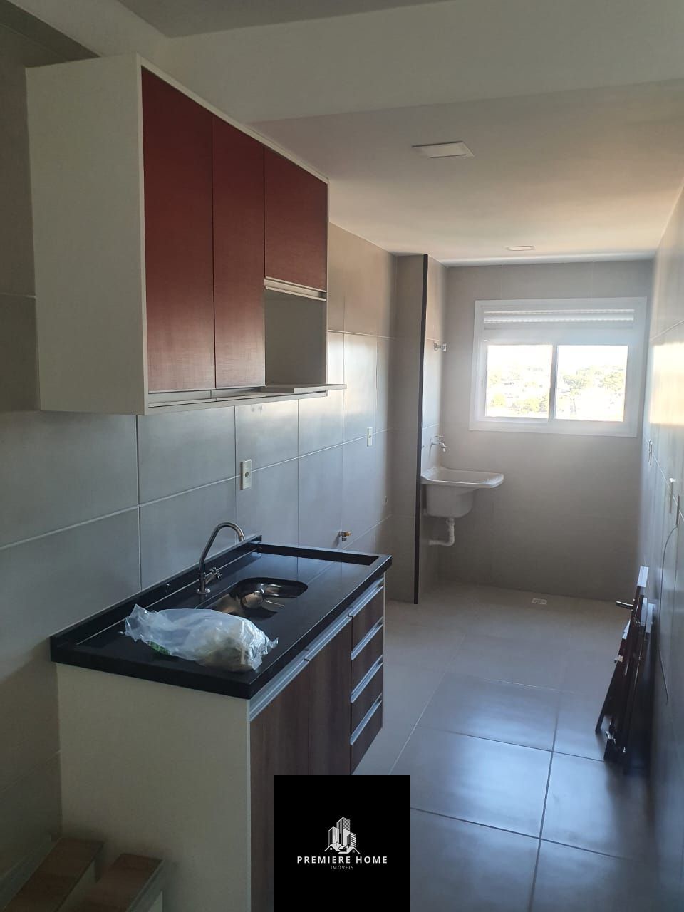 Apartamento à venda com 1 quarto, 45m² - Foto 1