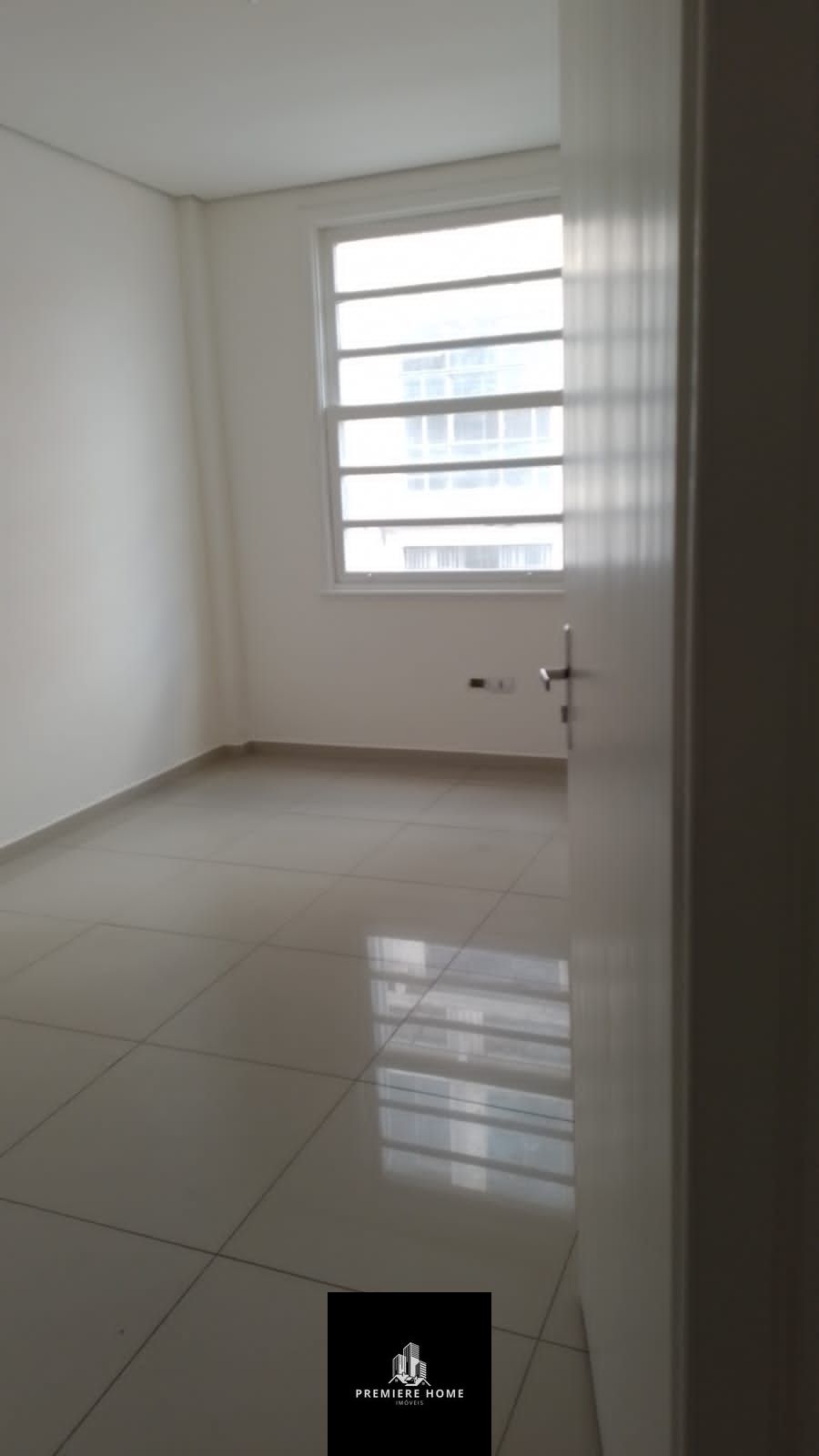 Conjunto Comercial-Sala para alugar com 3 quartos, 100m² - Foto 3