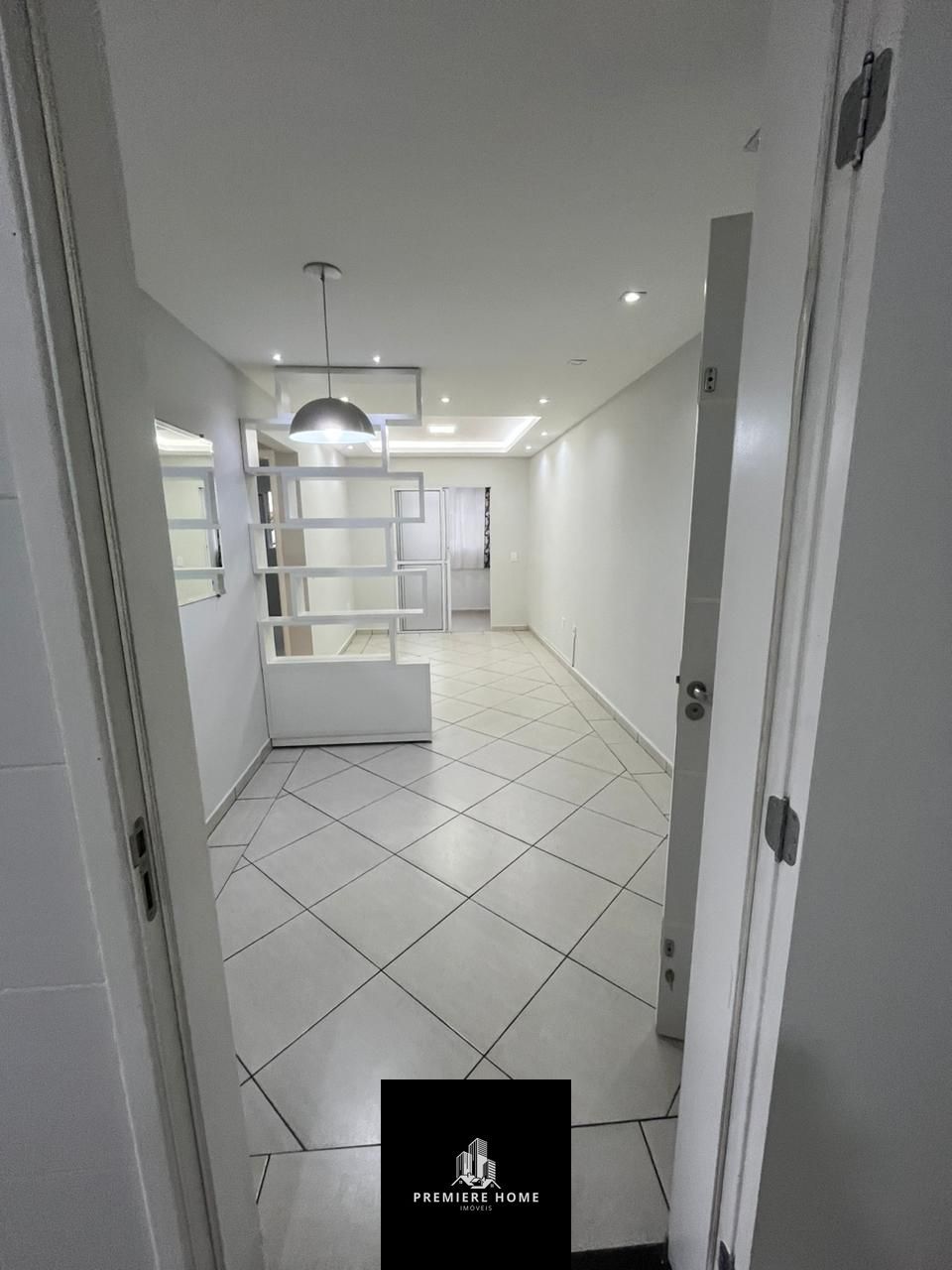 Apartamento à venda com 2 quartos, 64m² - Foto 3