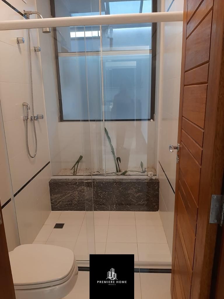 Casa de Condomínio para alugar com 3 quartos, 240m² - Foto 17