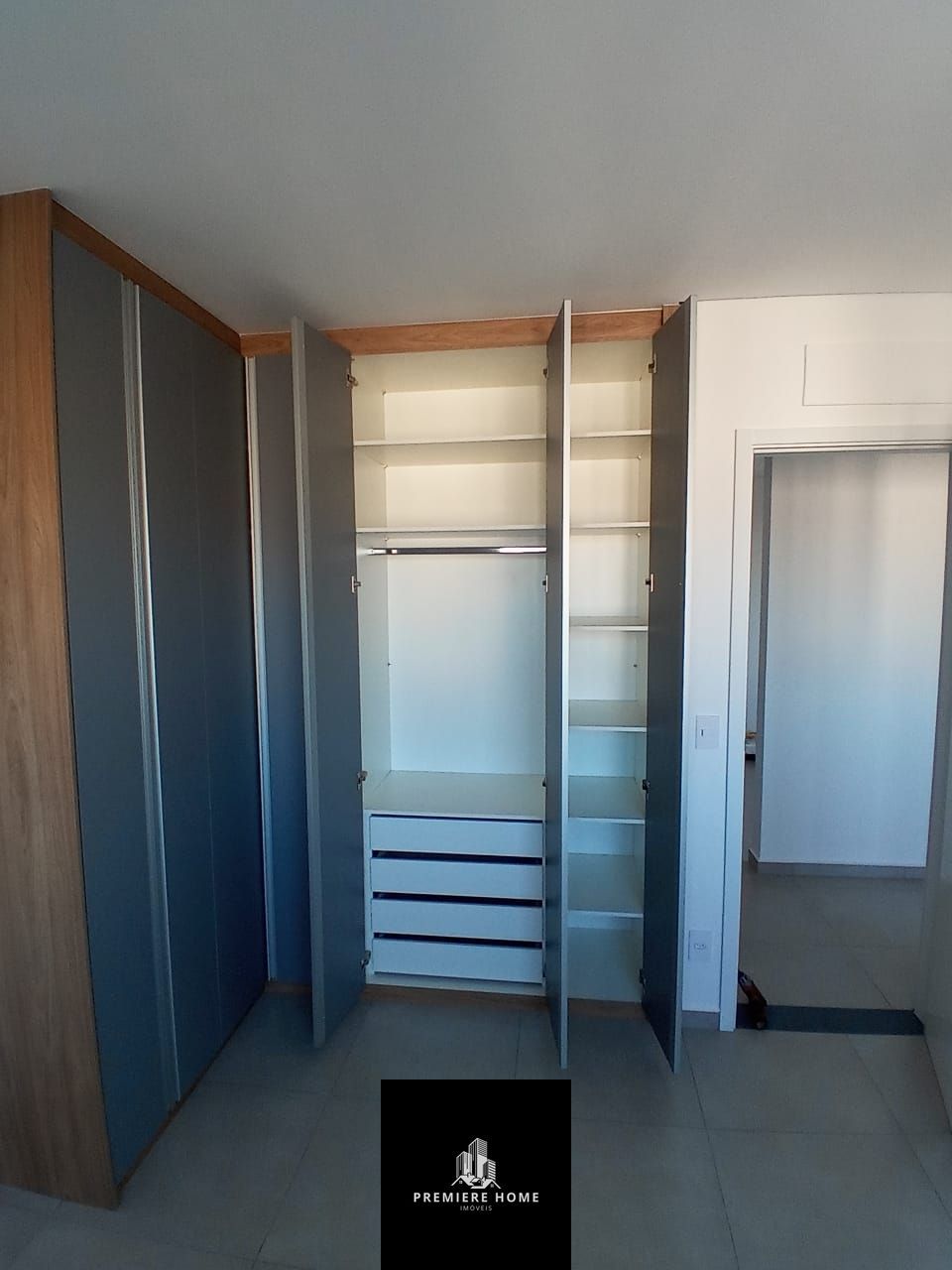 Apartamento à venda com 2 quartos, 72m² - Foto 5