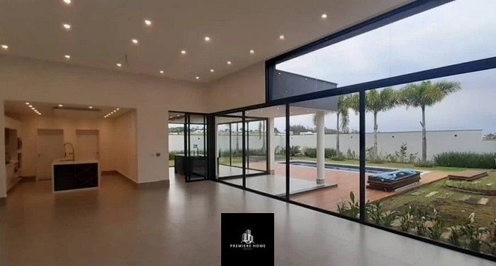 Casa de Condomínio à venda com 4 quartos, 486m² - Foto 1