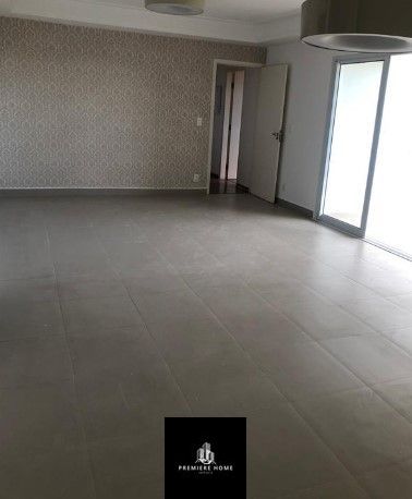 Apartamento à venda com 3 quartos, 125m² - Foto 2