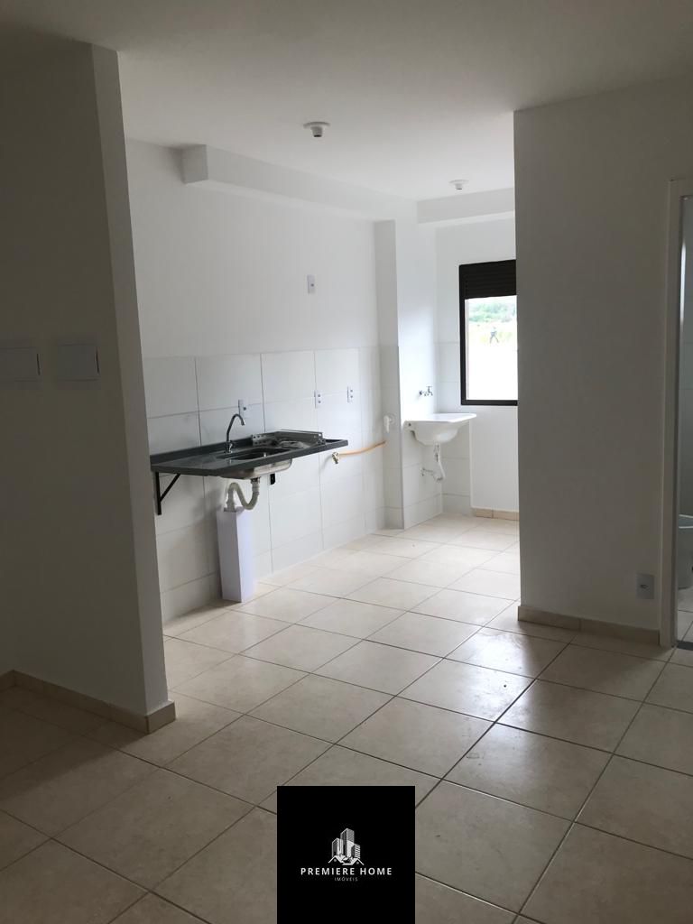 Apartamento à venda com 2 quartos, 42m² - Foto 2