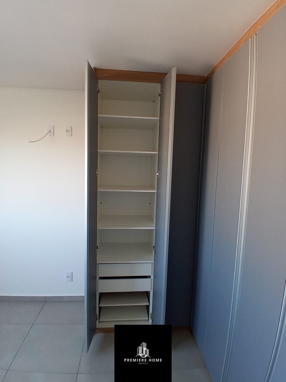 Apartamento à venda com 2 quartos, 72m² - Foto 10