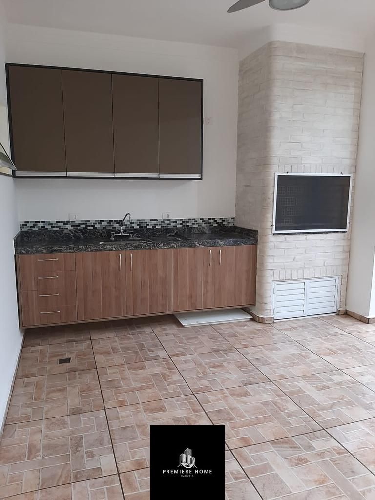 Casa de Condomínio para alugar com 3 quartos, 240m² - Foto 6