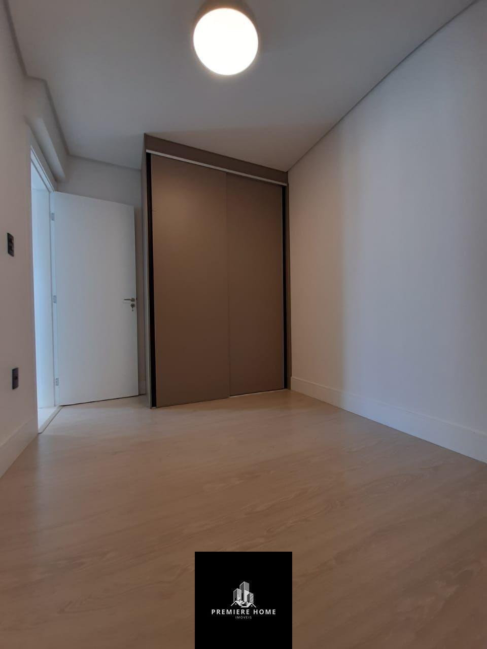 Apartamento à venda com 2 quartos, 55m² - Foto 10