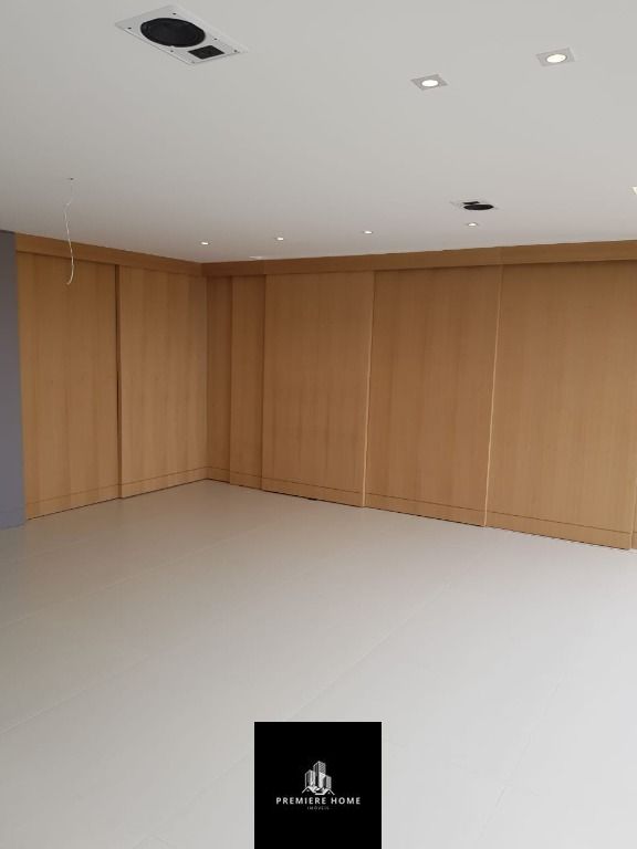 Apartamento à venda com 3 quartos, 215m² - Foto 2