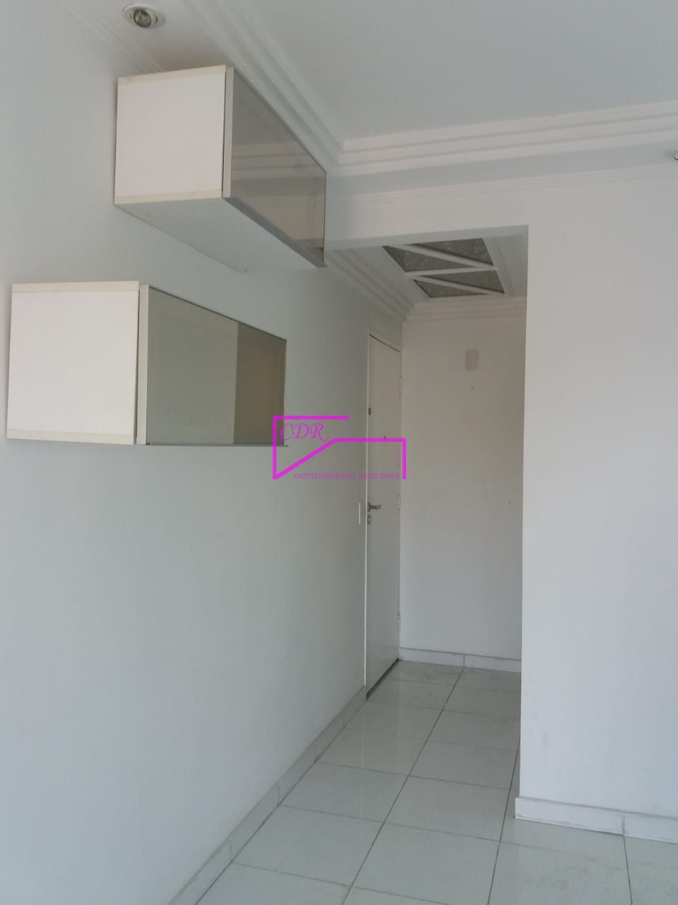 Apartamento à venda com 2 quartos, 65m² - Foto 4