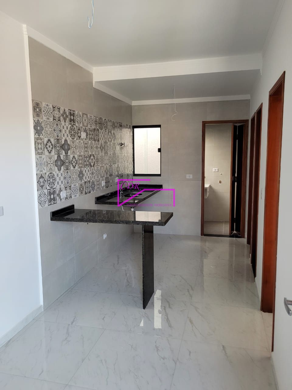 Apartamento à venda com 2 quartos, 40m² - Foto 2