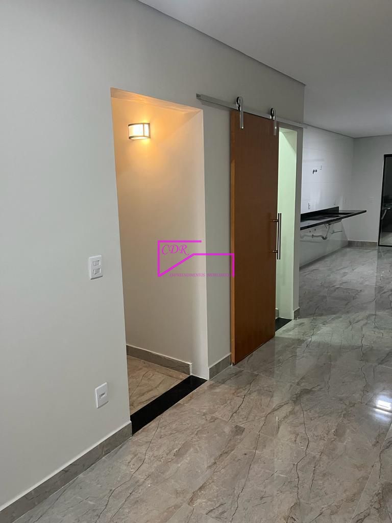 Sobrado, 3 quartos, 237 m² - Foto 4