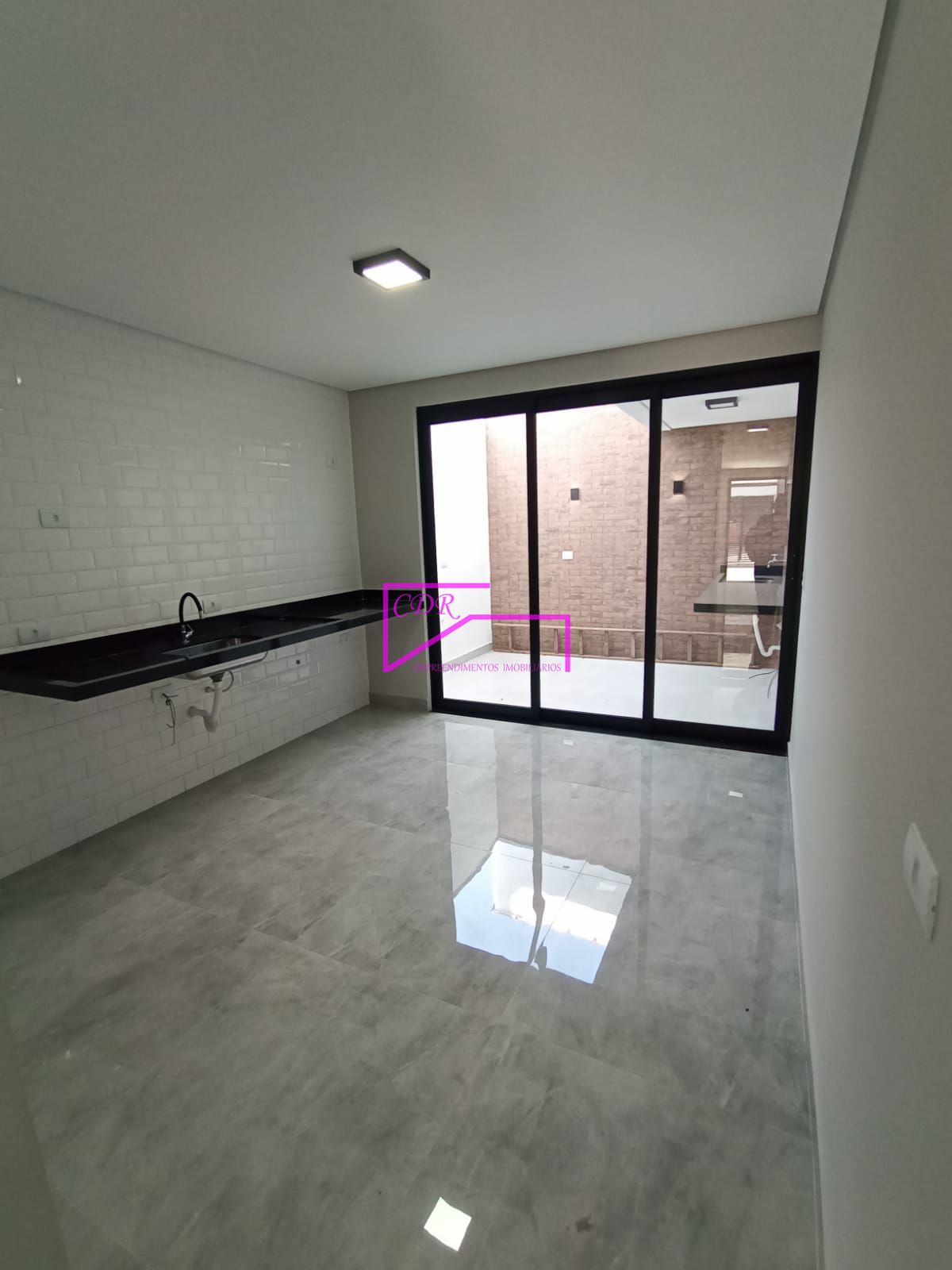 Sobrado à venda com 2 quartos, 76m² - Foto 13