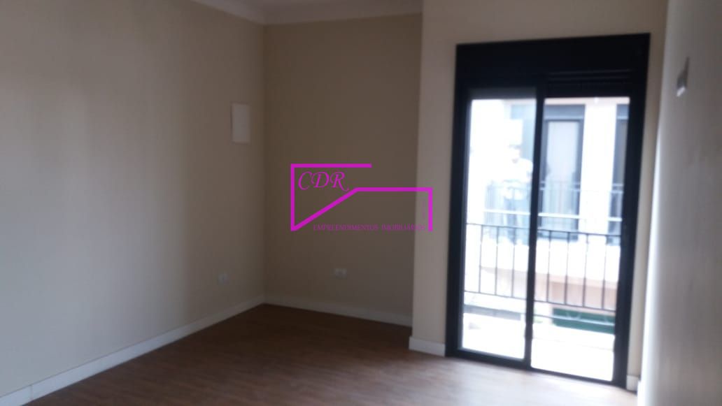 Sobrado à venda com 3 quartos, 258m² - Foto 4