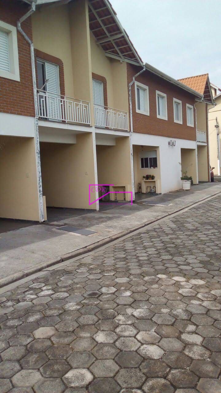 Sobrado para alugar com 3 quartos, 84m² - Foto 1