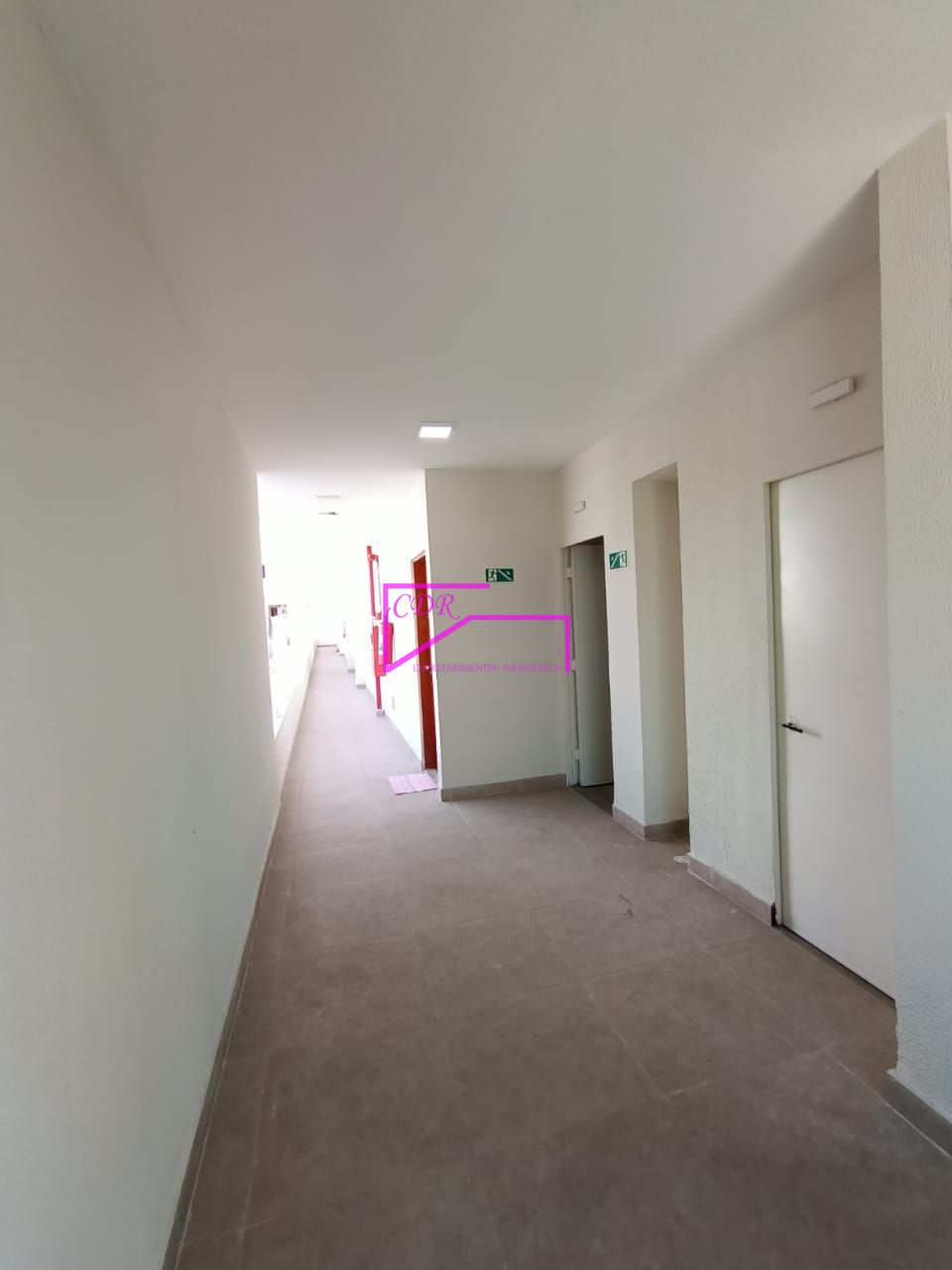 Apartamento para alugar com 2 quartos, 40m² - Foto 29