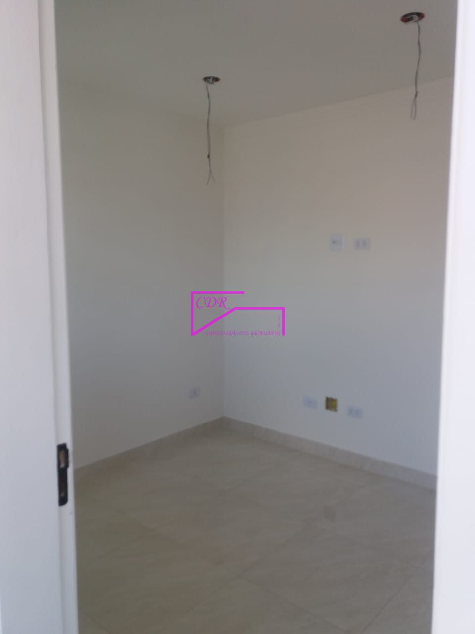 Apartamento à venda com 1 quarto, 31m² - Foto 2