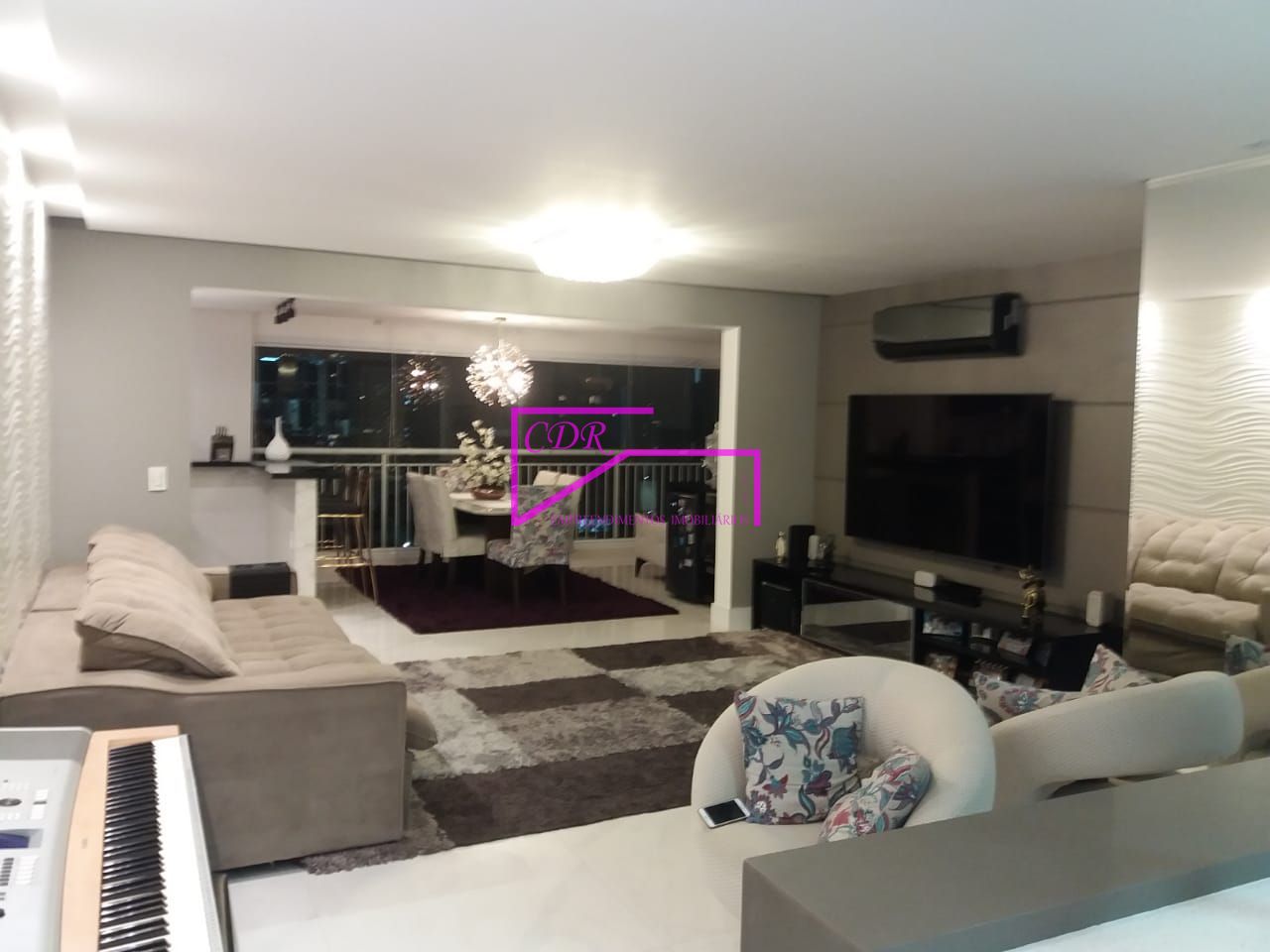 Apartamento à venda com 2 quartos, 102m² - Foto 2