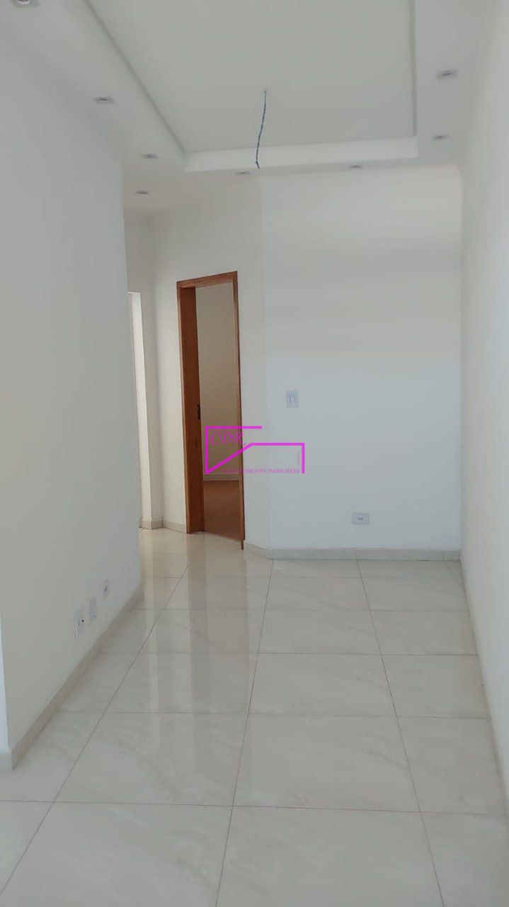 Apartamento à venda com 2 quartos, 45m² - Foto 4