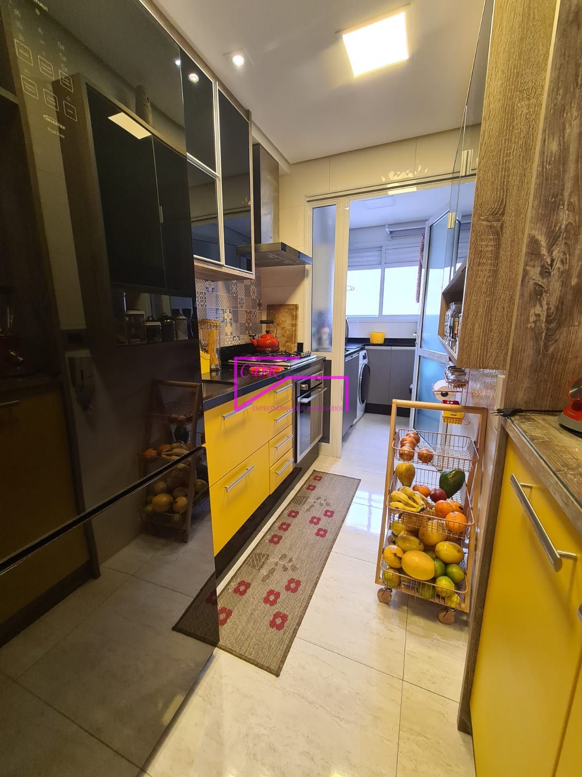 Apartamento à venda com 2 quartos, 67m² - Foto 5