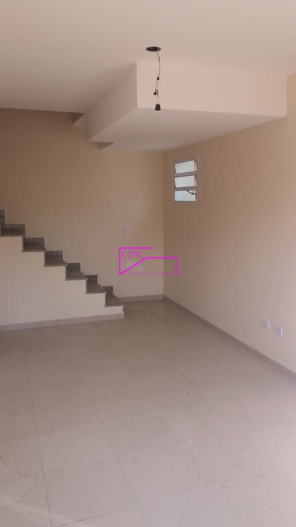 Casa à venda com 1 quarto, 52m² - Foto 3