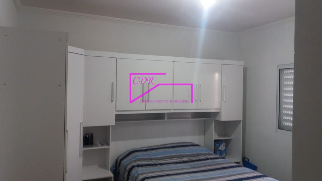 Sobrado à venda com 3 quartos, 160m² - Foto 1