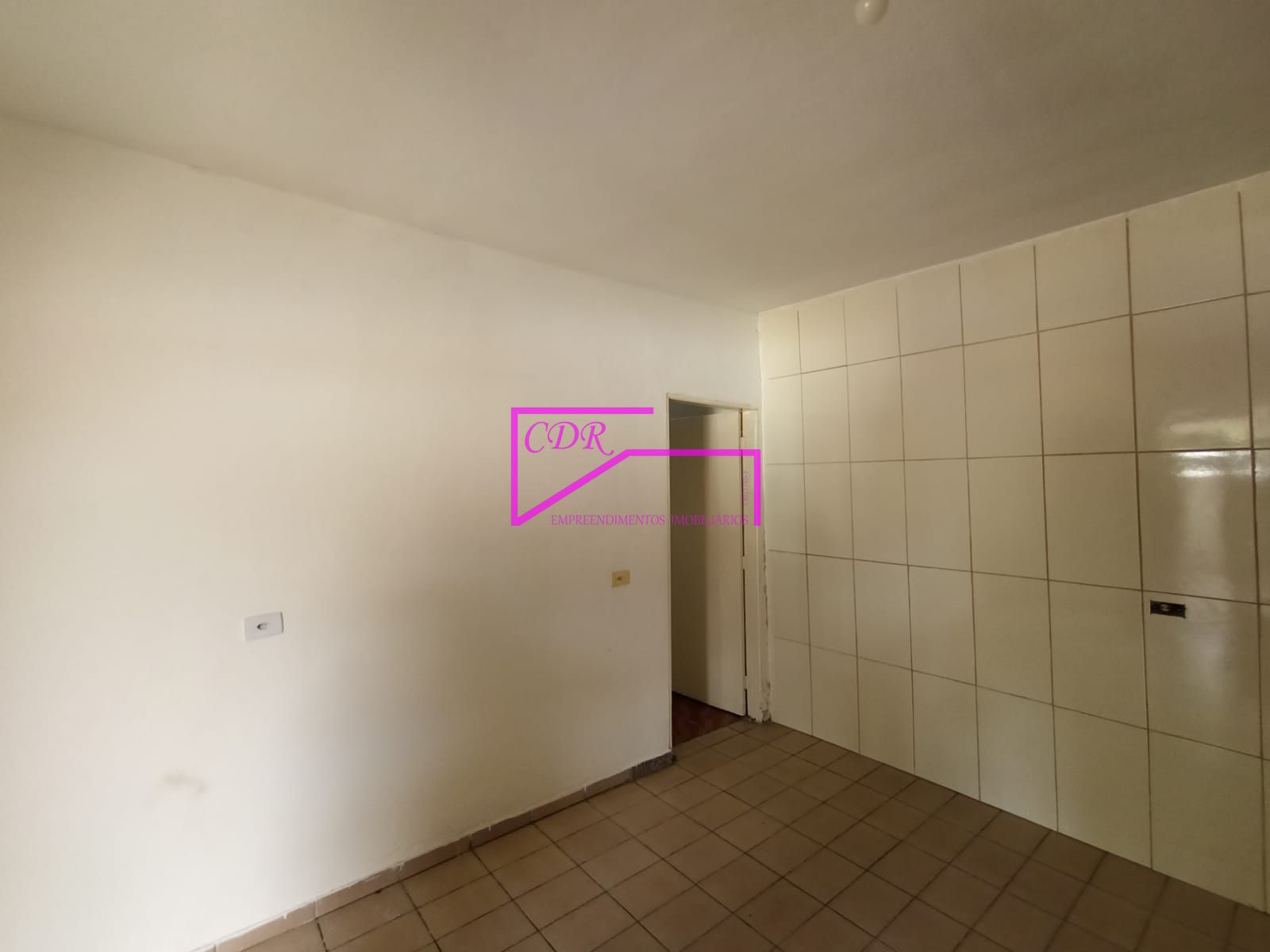 Casa para alugar com 1 quarto, 50m² - Foto 1