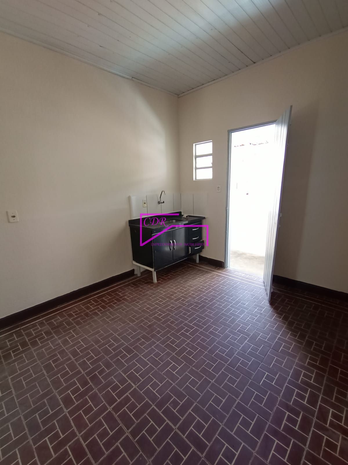 Casa para alugar com 2 quartos, 80m² - Foto 10