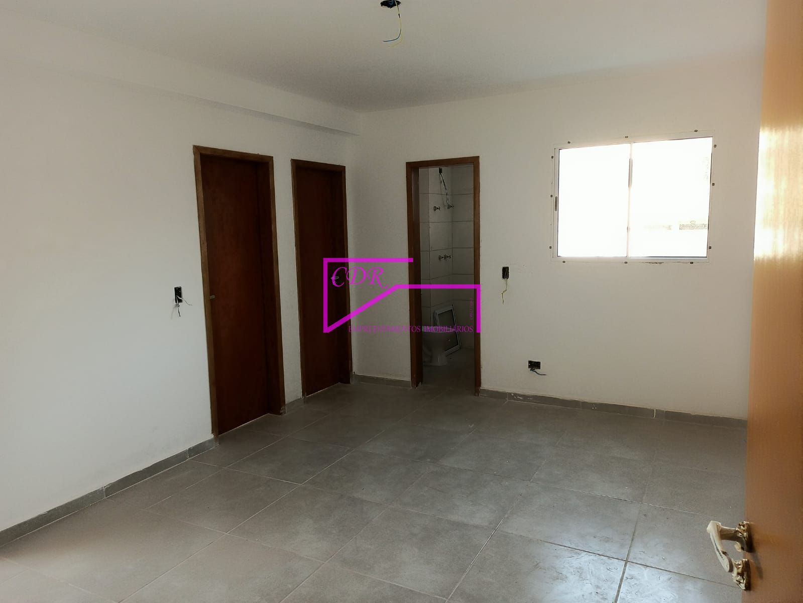 Apartamento à venda com 2 quartos, 42m² - Foto 2