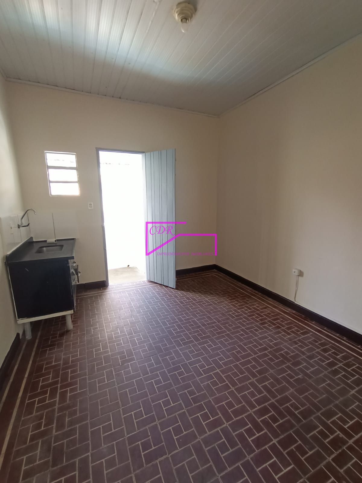 Casa para alugar com 2 quartos, 80m² - Foto 9