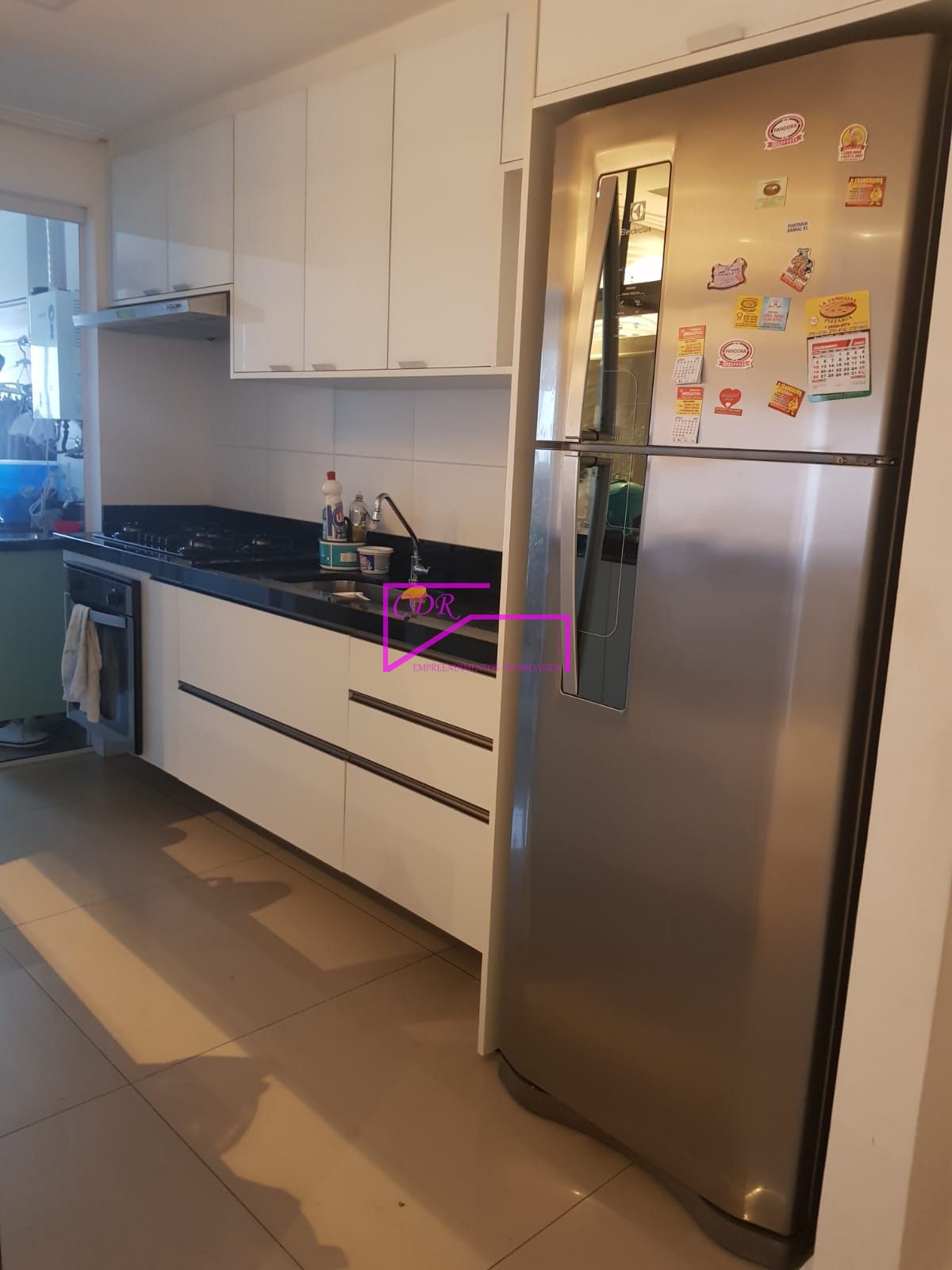 Apartamento à venda com 3 quartos, 102m² - Foto 1