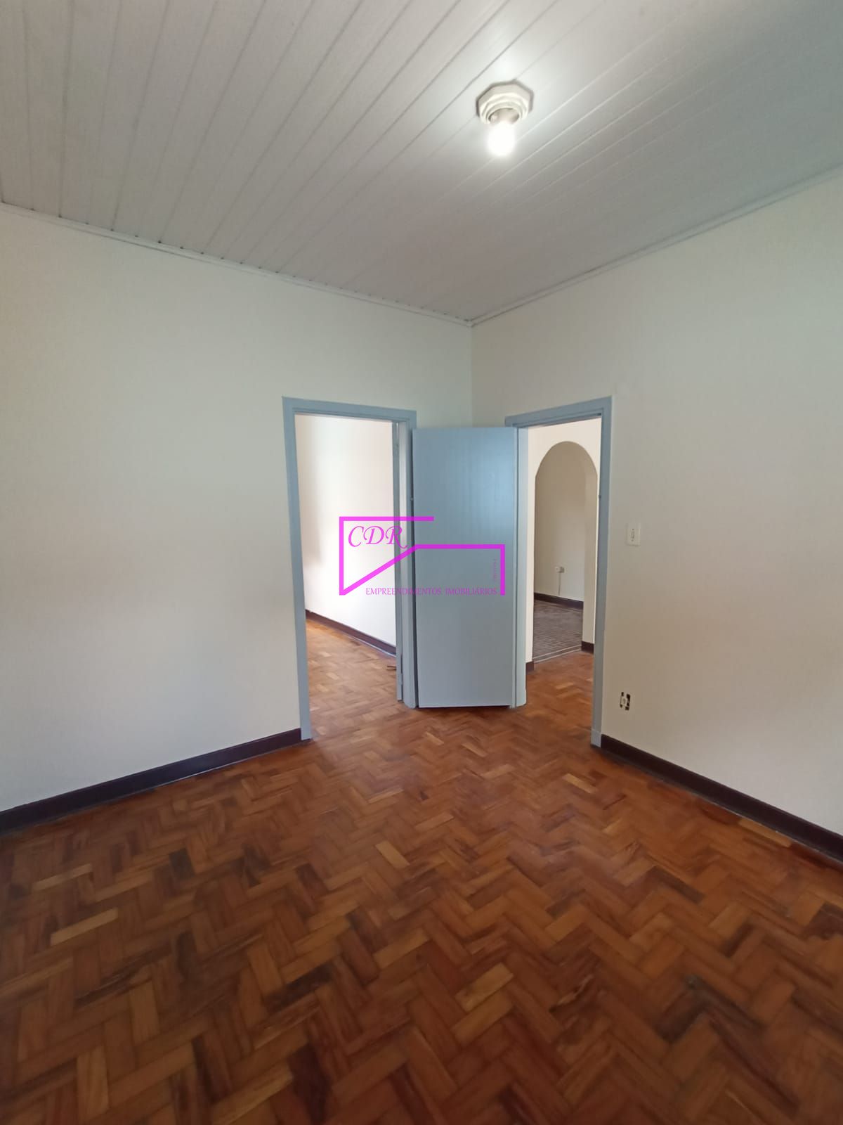 Casa para alugar com 2 quartos, 80m² - Foto 28