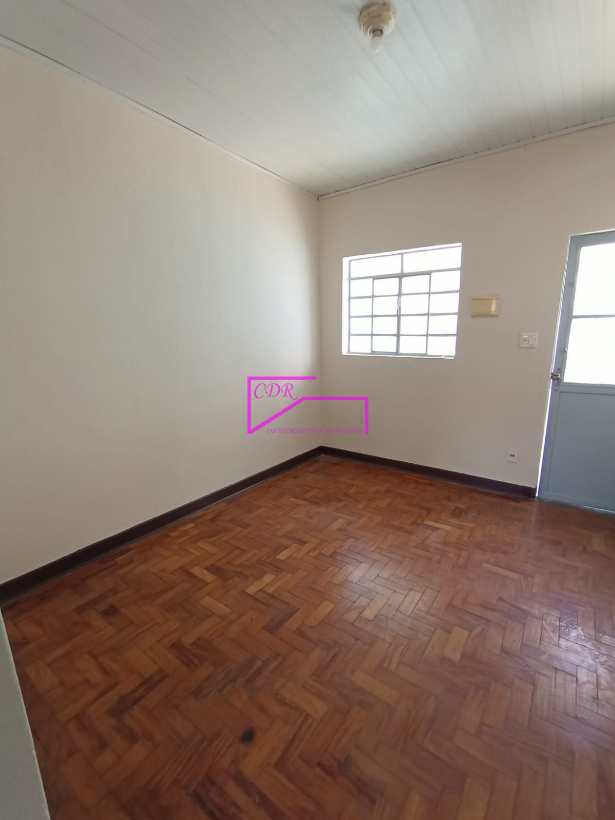 Casa para alugar com 2 quartos, 80m² - Foto 3