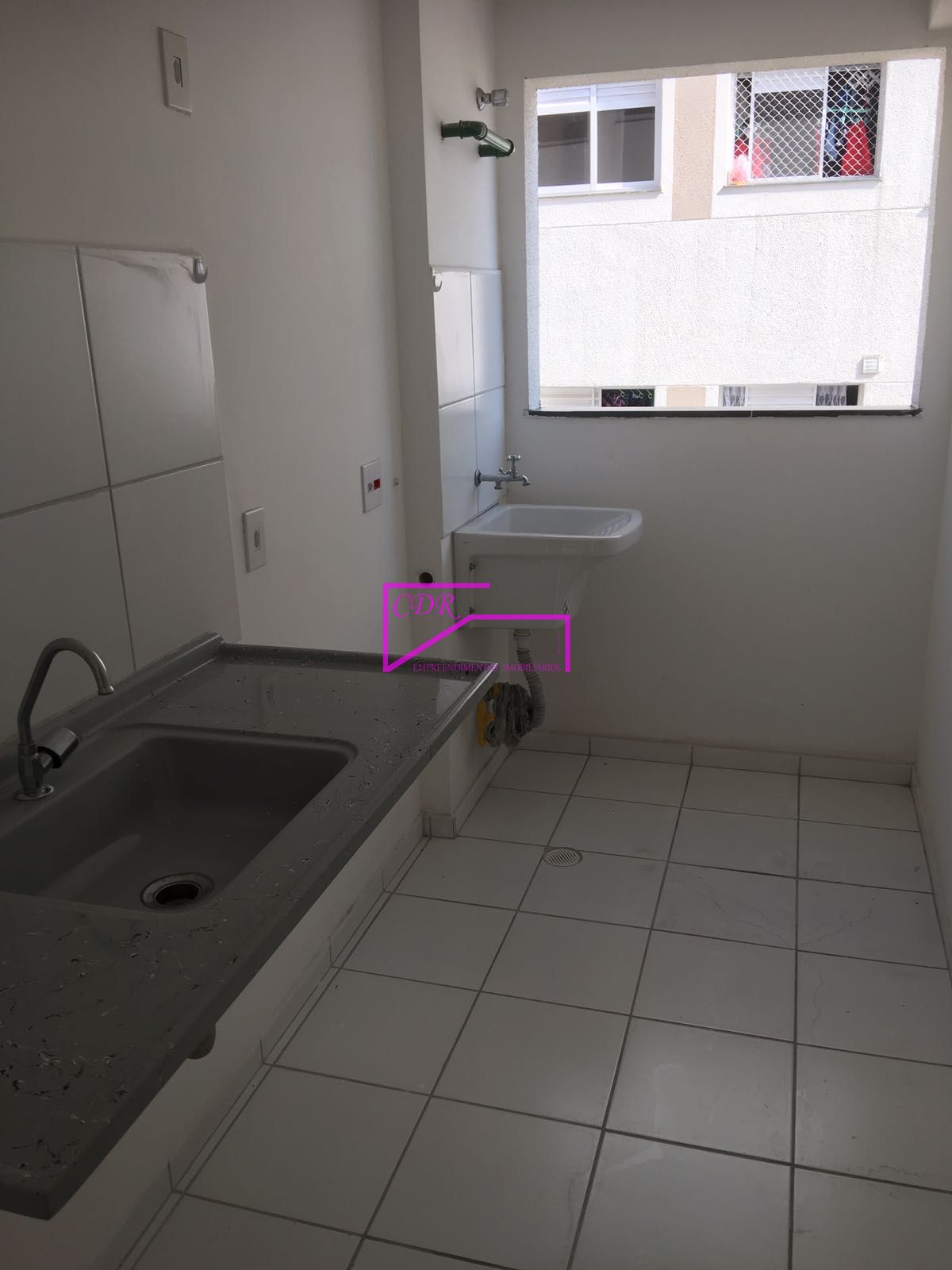 Apartamento à venda com 3 quartos, 57m² - Foto 2