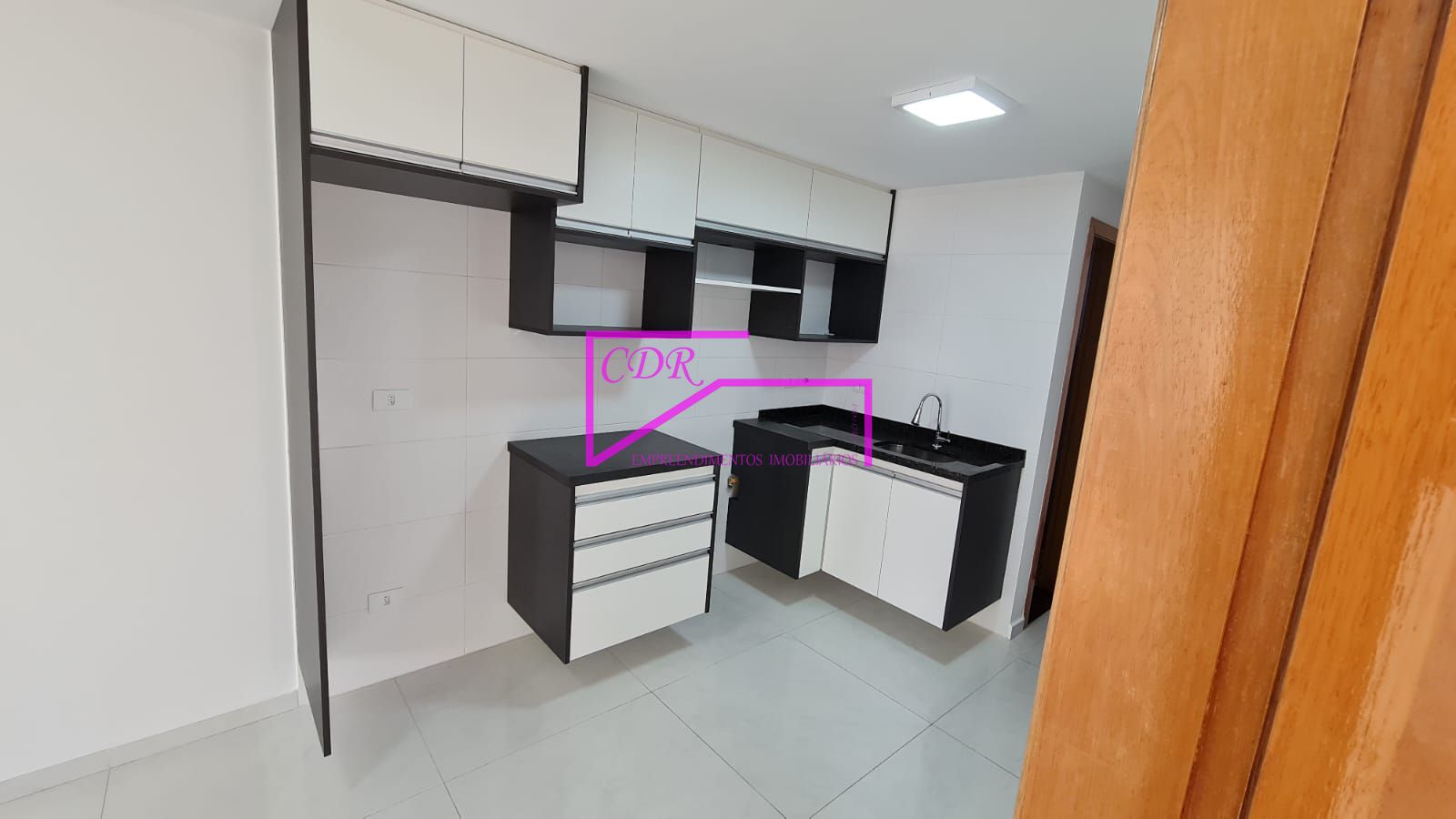 Apartamento à venda com 2 quartos, 52m² - Foto 2